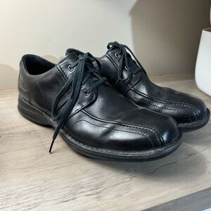 Clark’s Black Slip Ons Sz 10.5